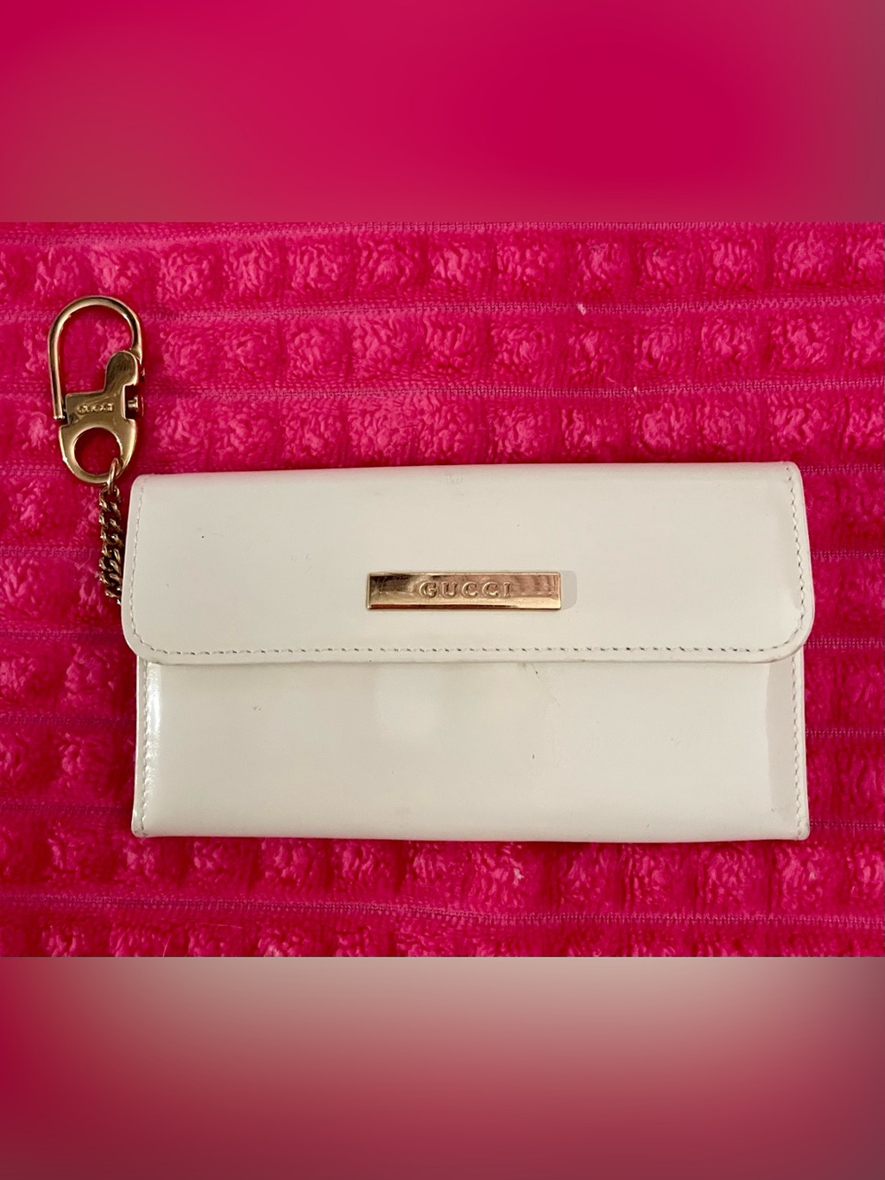 Gucci Rare Mid Wallet White Leather with Gold Plaque Mint Condition 🌸🌸🌸